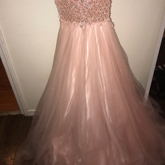 Long beaded prom dress - Picture 4 of 6